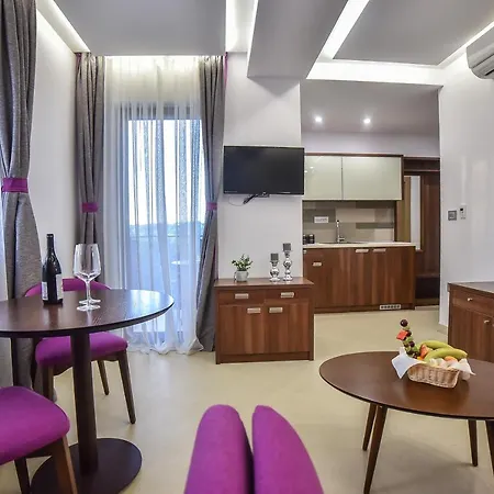 Buket * زلاتيبور