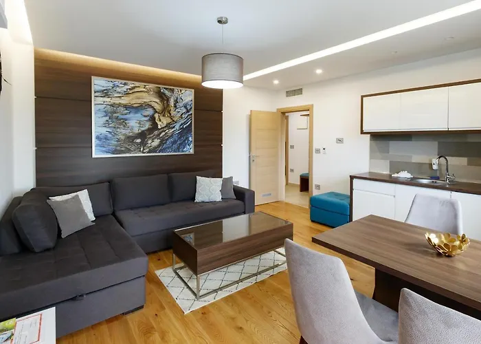 Buket * 兹拉蒂博尔